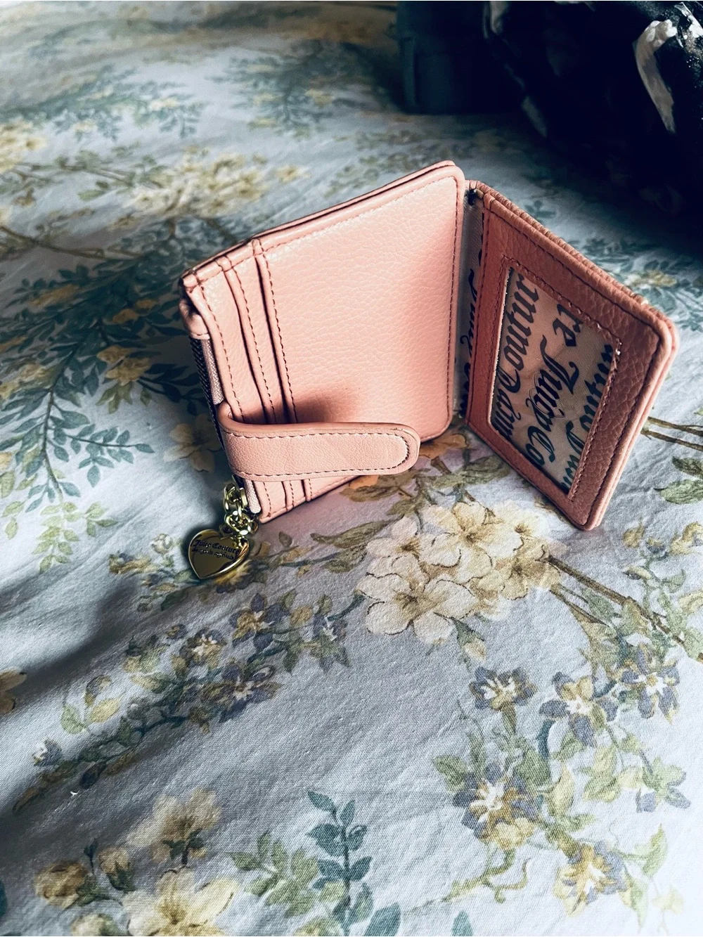Juicy Couture Blush Pink Pebbled Leather Card Case with Gold Plate